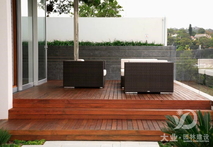 現代風格別墅小庭院